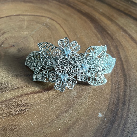 Silver Tone Floral Rhinestone Hair Clip Barrette - Picture 3 of 7